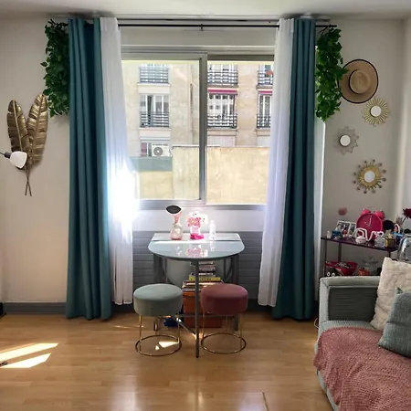 Pres Des Champs Elysees Appartement Parijs