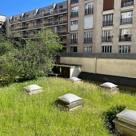 Pres Des Champs Elysees Appartement Parijs